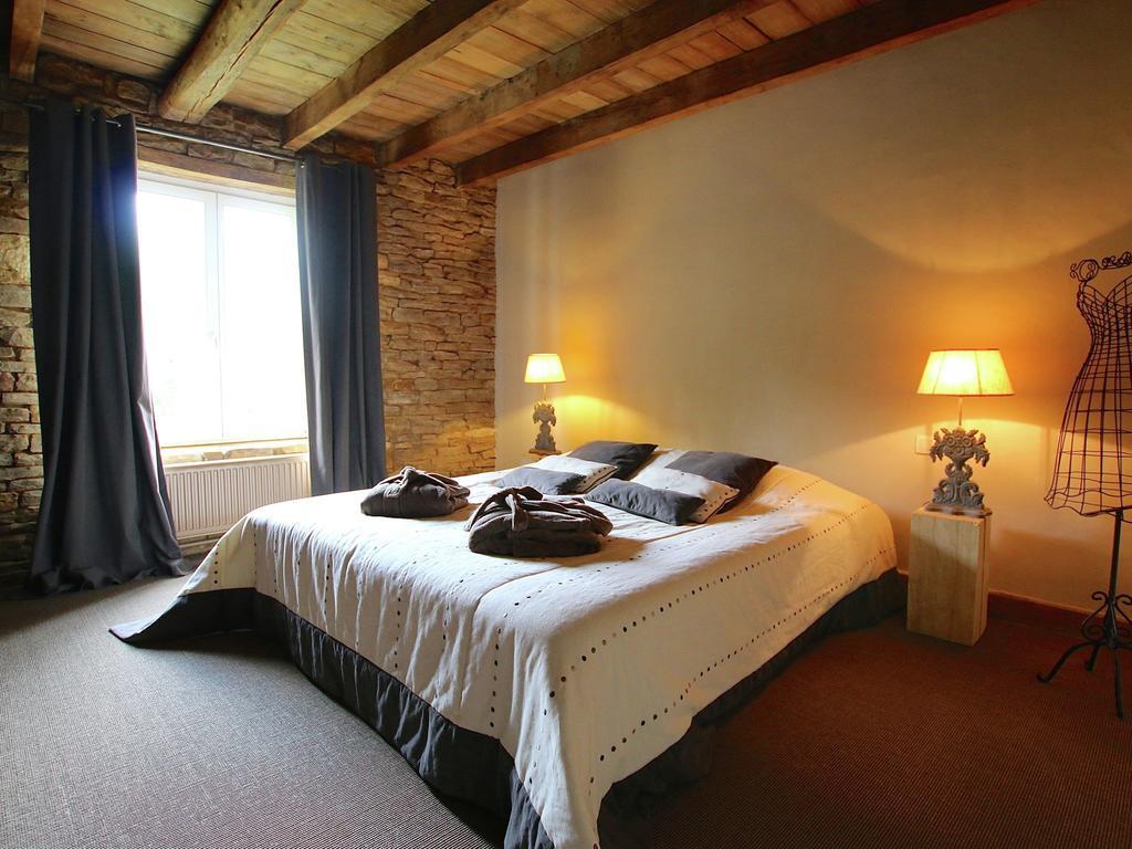 Unique Holiday Home In Virton With Jacuzzi Latour Экстерьер фото