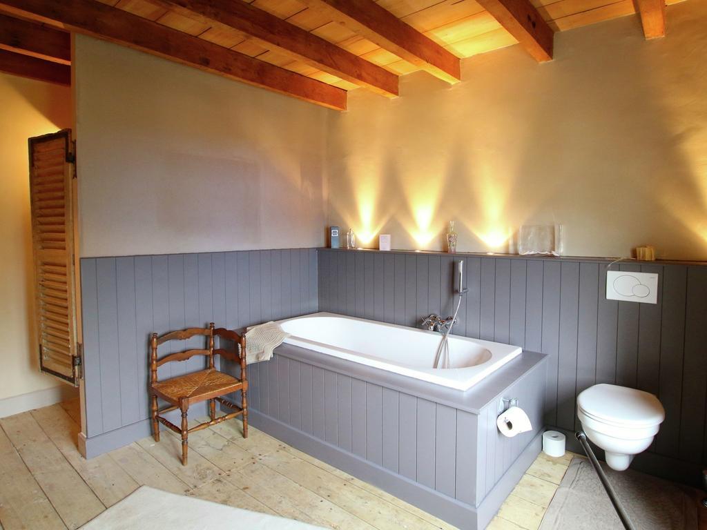 Unique Holiday Home In Virton With Jacuzzi Latour Экстерьер фото