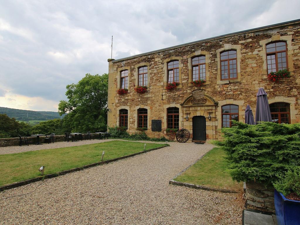 Unique Holiday Home In Virton With Jacuzzi Latour Экстерьер фото